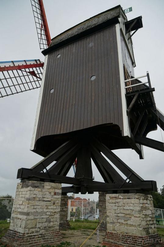 Брюгге, Бельгия. «Гулять, так гулять!». Брюгге - дождь