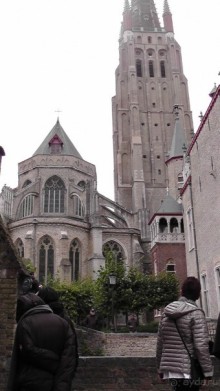 Брюгге, Бельгия. «Гулять, так гулять!». Брюгге - дождь