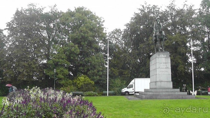 Брюгге, Бельгия. «Гулять, так гулять!». Брюгге - дождь