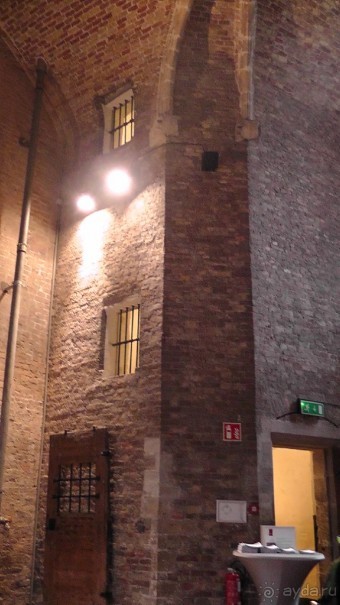 Брюгге, Бельгия. «Гулять, так гулять!». Брюгге - дождь