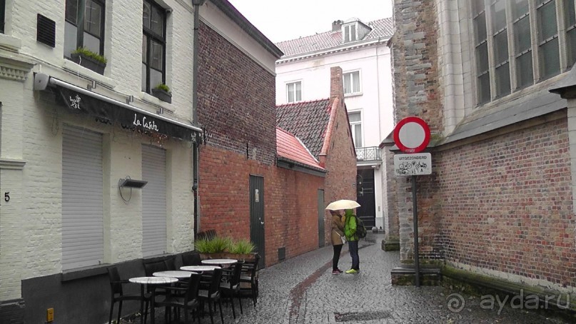 Брюгге, Бельгия. «Гулять, так гулять!». Брюгге - дождь