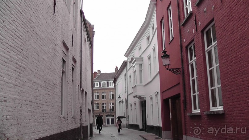 Брюгге, Бельгия. «Гулять, так гулять!». Брюгге - дождь