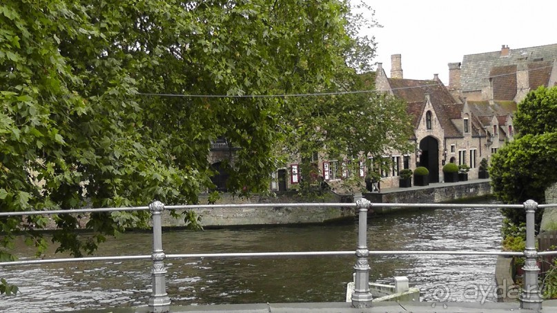 Брюгге, Бельгия. «Гулять, так гулять!». Брюгге - дождь