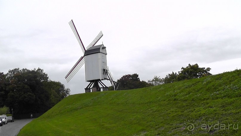 Брюгге, Бельгия. «Гулять, так гулять!». Брюгге - дождь