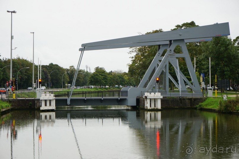 Брюгге, Бельгия. «Гулять, так гулять!». Брюгге - дождь