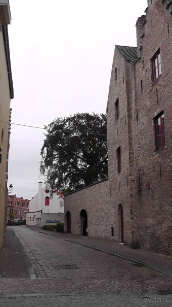 Брюгге, Бельгия. «Гулять, так гулять!». Брюгге - дождь