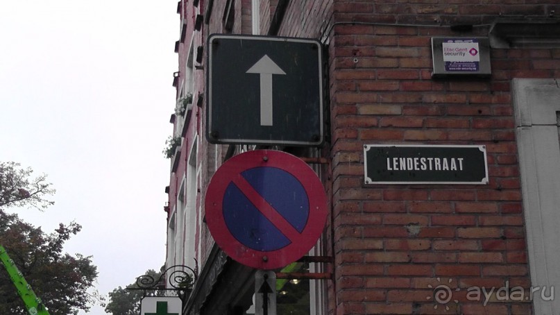 Брюгге, Бельгия. «Гулять, так гулять!». Брюгге - дождь