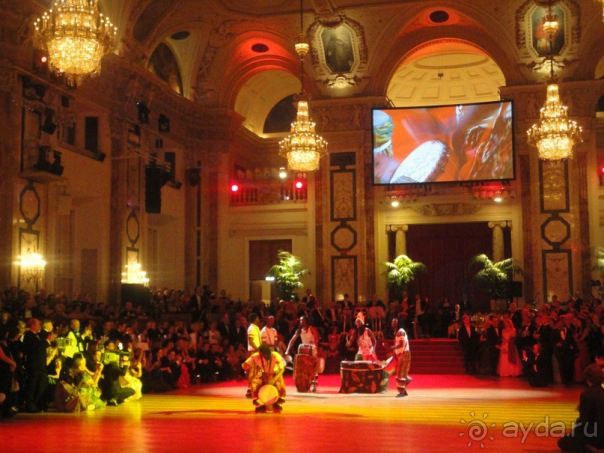 Вена, Австрия. «Вот и стало бальным залом нам Рингштрассе кольцо»!