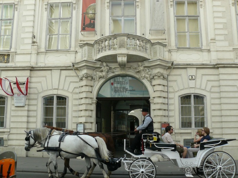 Вена, Австрия. «Вот и стало бальным залом нам Рингштрассе кольцо»!