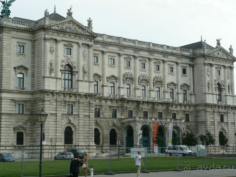 Вена, Австрия. «Вот и стало бальным залом нам Рингштрассе кольцо»!