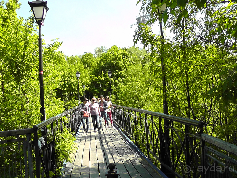 г.Киев, Городской парк – переплетение любви, спорта и музыки.