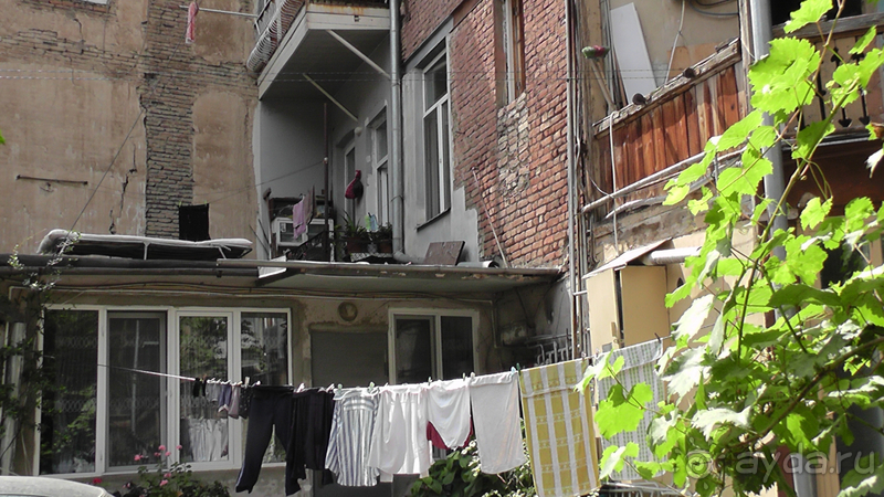 Грузия, Тбилиси. Попала в Грузию в карантин и я попала… Район Сололаки.