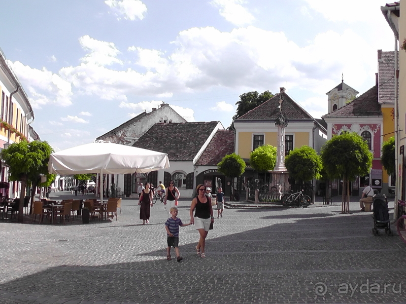 Сентендре. Это Венгрия!  Курортно-сувенирный городок в пригороде Будапешта.