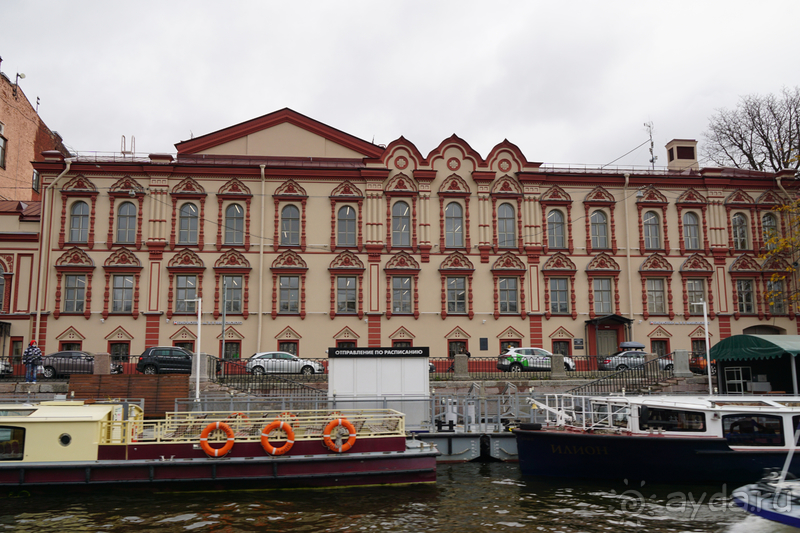 Санкт-Петербург, Россия. От «Авроры» назад по Фонтанке.