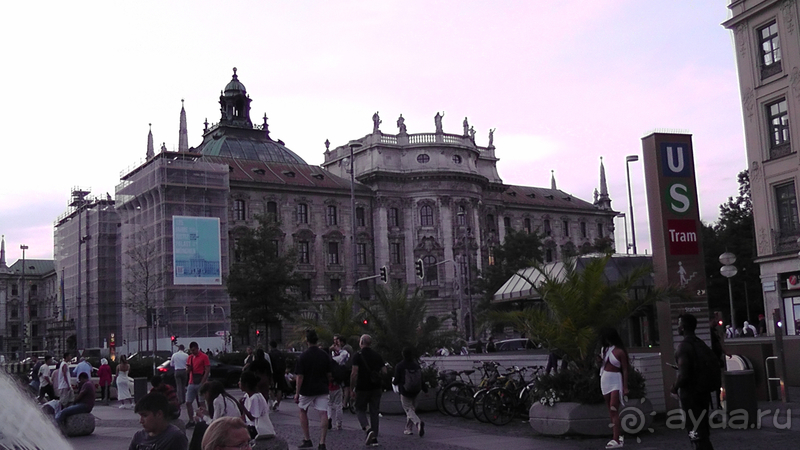 Бавария, Германия. Мюнхен - туристический центр.