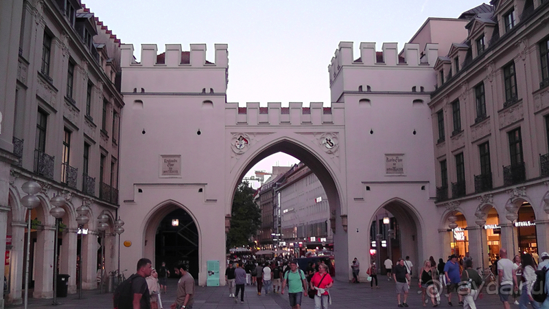 Бавария, Германия. Мюнхен - туристический центр.