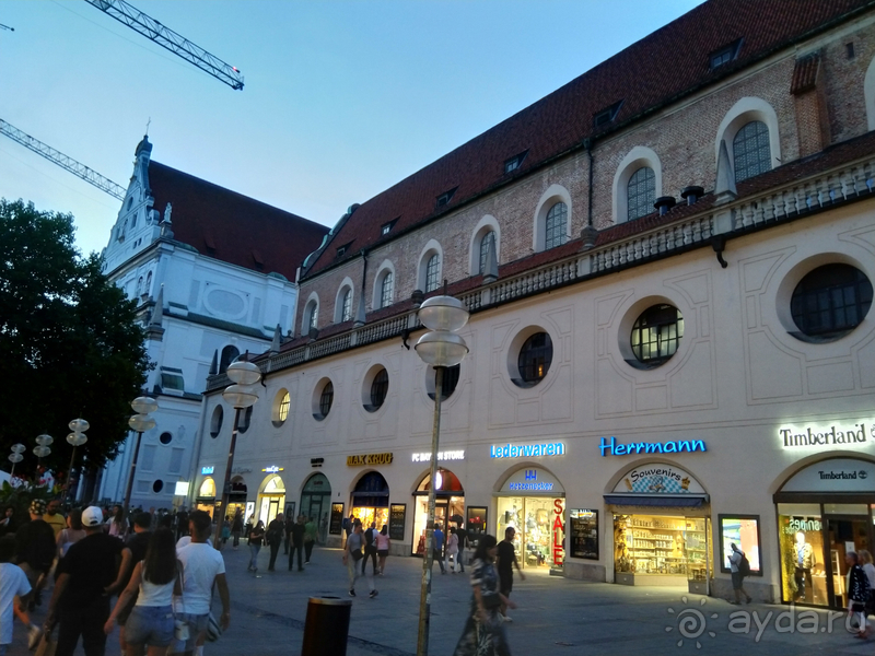 Бавария, Германия. Мюнхен - туристический центр.