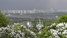 Альбом отзыва "Киев, Ботанический сад. Весна-лето, осень-зима, а в середине Вечность! Вечность - Выдубицкого монастыря."