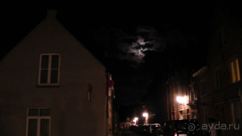 Брюгге, Бельгия. «Гулять, так гулять!». Брюгге – ночь.