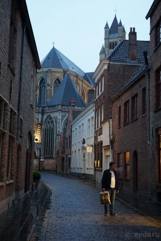 Брюгге, Бельгия. «Гулять, так гулять!». Брюгге – ночь.