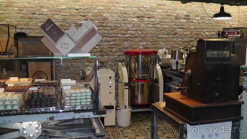 Брюгге, Бельгия. «Гулять, так гулять!». Брюгге – ночь.