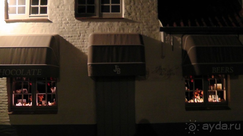 Брюгге, Бельгия. «Гулять, так гулять!». Брюгге – ночь.
