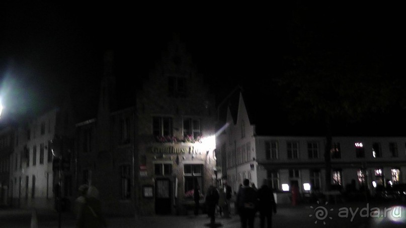 Брюгге, Бельгия. «Гулять, так гулять!». Брюгге – ночь.