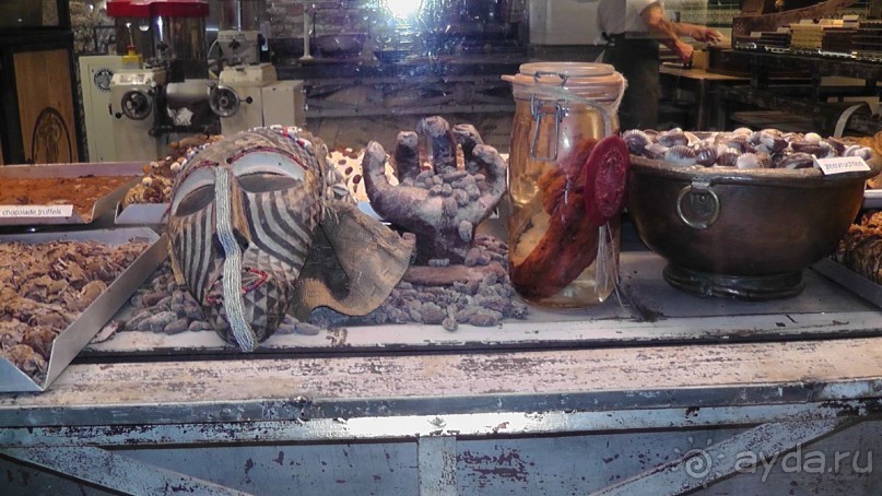 Брюгге, Бельгия. «Гулять, так гулять!». Брюгге – ночь.