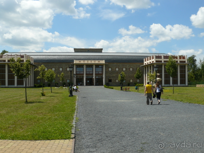 Кестхей. Это Венгрия!  Замок-дворец №1 в Венгрии.