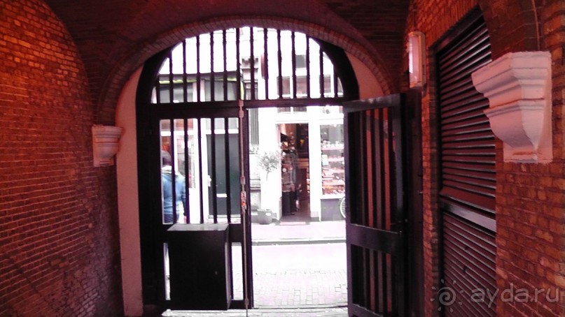 Амстердам, Нидерланды. «Гулять, так гулять!». Утомленные каналами, день II.