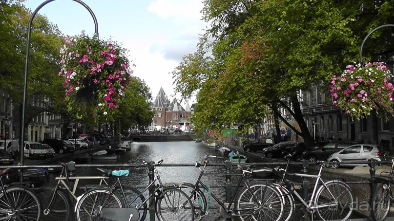 Амстердам, Нидерланды. «Гулять, так гулять!». Утомленные каналами, день II.