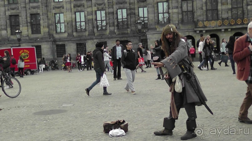 Амстердам, Нидерланды. «Гулять, так гулять!». Утомленные каналами, день II.