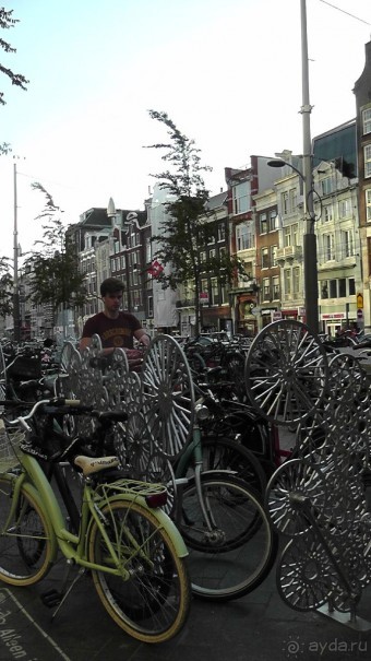 Амстердам, Нидерланды. «Гулять, так гулять!». Утомленные каналами, день II.