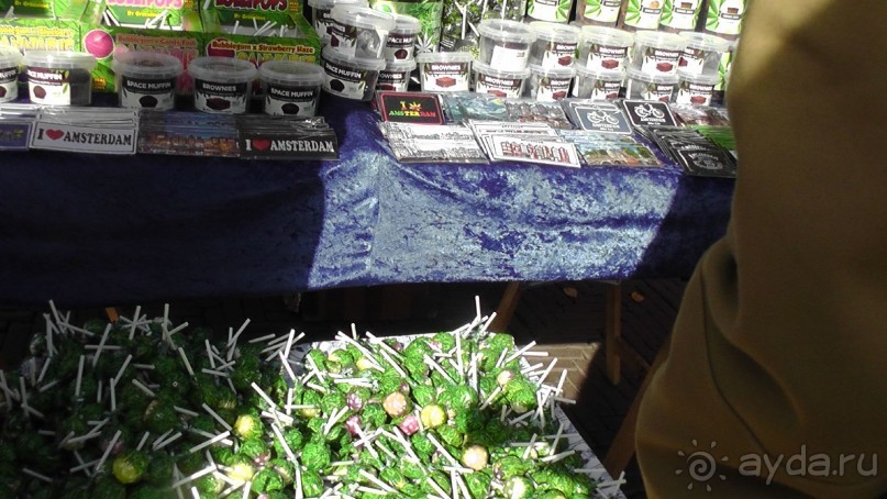 Амстердам, Нидерланды. «Гулять, так гулять!». Утомленные каналами, день II.