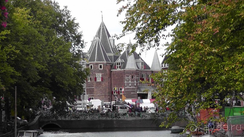 Амстердам, Нидерланды. «Гулять, так гулять!». Утомленные каналами, день II.