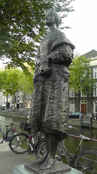 Амстердам, Нидерланды. «Гулять, так гулять!». Утомленные каналами, день II.