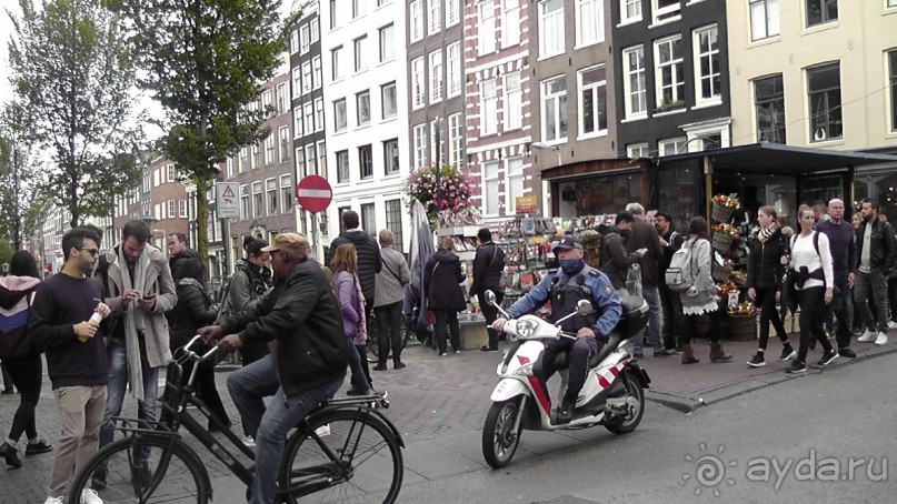 Амстердам, Нидерланды. «Гулять, так гулять!». Утомленные каналами, день II.