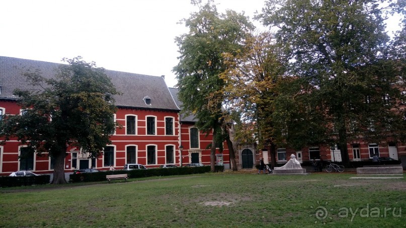 Гент, Бельгия. «Гулять, так гулять!». Город Синей птицы - не центр.