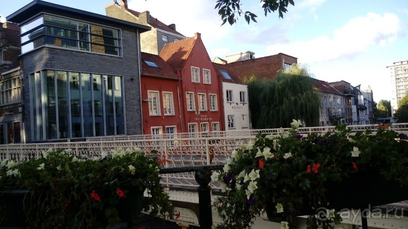 Гент, Бельгия. «Гулять, так гулять!». Город Синей птицы - не центр.