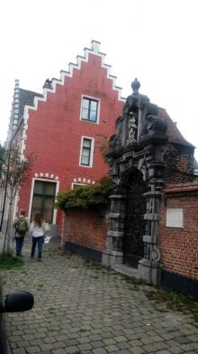 Гент, Бельгия. «Гулять, так гулять!». Город Синей птицы - не центр.