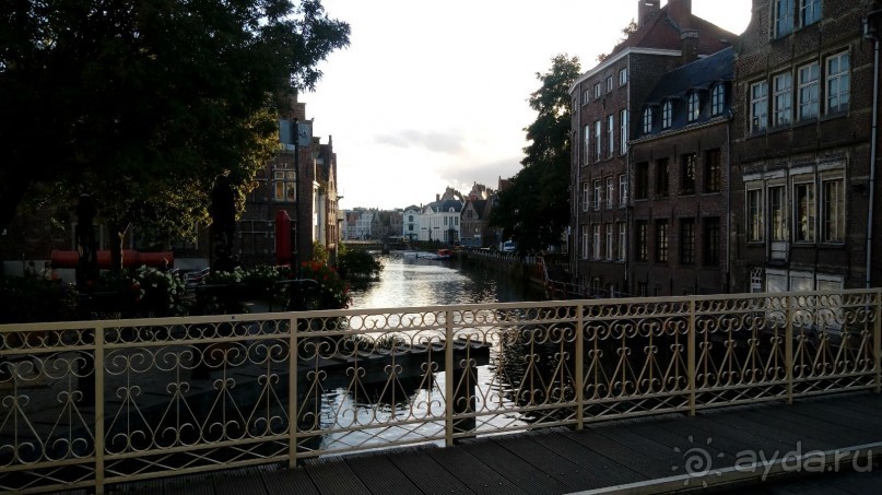 Гент, Бельгия. «Гулять, так гулять!». Город Синей птицы - не центр.
