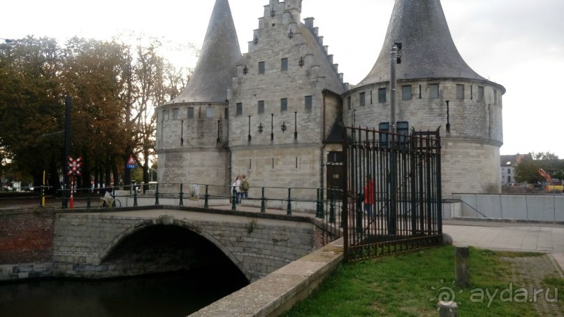 Гент, Бельгия. «Гулять, так гулять!». Город Синей птицы - не центр.