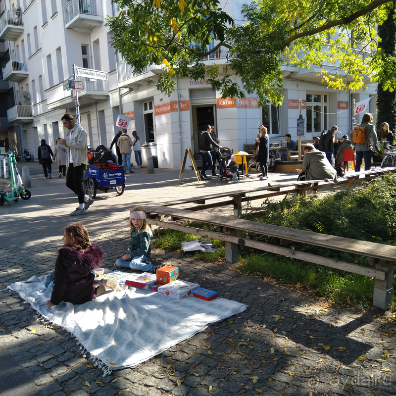 Альбом отзыва "Берлин, Германия. Где живут сами берлинцы, район Пренцлауэерберг."