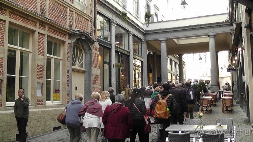 Брюссель, Бельгия. «Гулять, так гулять!». Еврогород с «чревом» -Нижний город. 