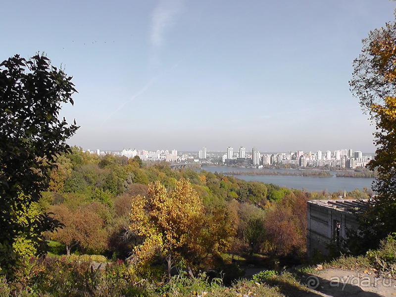 Киев, Ботанический сад. Весна-лето, осень-зима, а в середине Вечность! Осень.