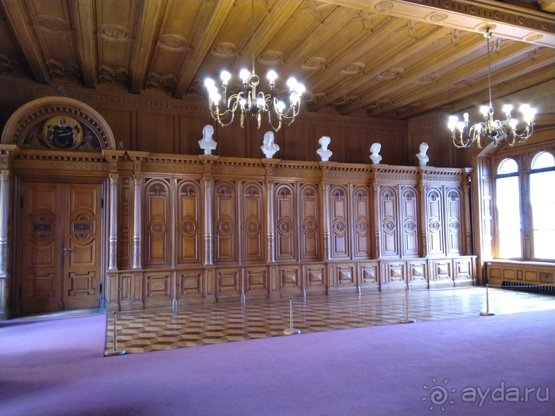 Мекленбург-Передняя Померания, Германия.  Шверин - замок заколдованного принца...