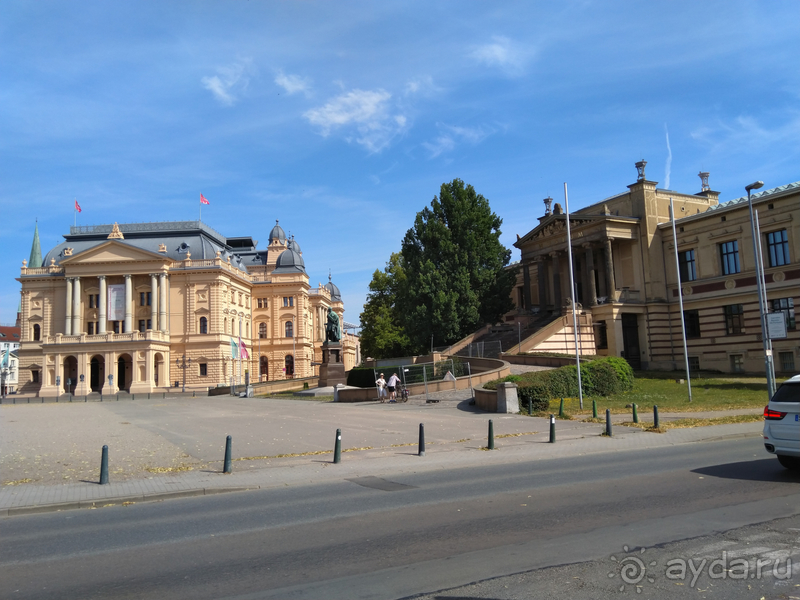 Мекленбург-Передняя Померания, Германия.  Шверин - замок заколдованного принца...