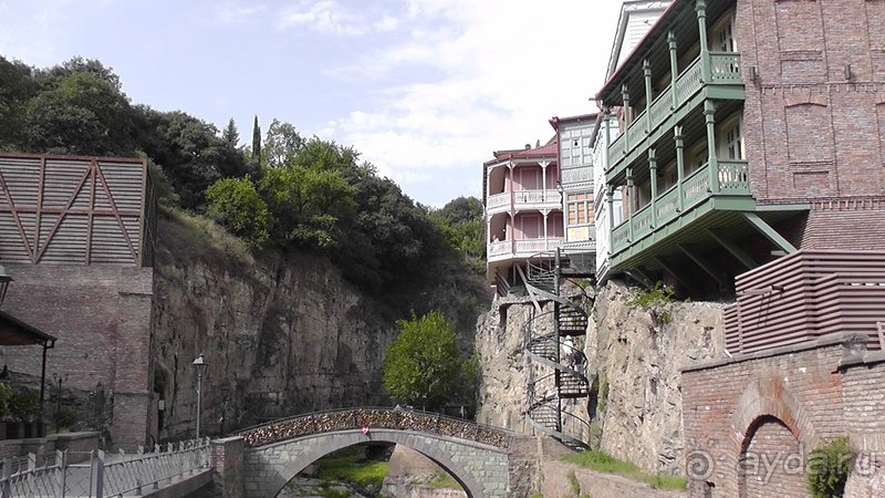 Грузия, Тбилиси. Попала в Грузию в карантин и я попала… Абанотубани и Инжирное ущелье.