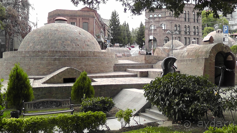 Грузия, Тбилиси. Попала в Грузию в карантин и я попала… Абанотубани и Инжирное ущелье.