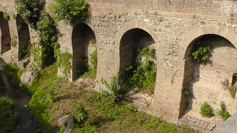 Грузия, Тбилиси. Попала в Грузию в карантин и я попала… Абанотубани и Инжирное ущелье.